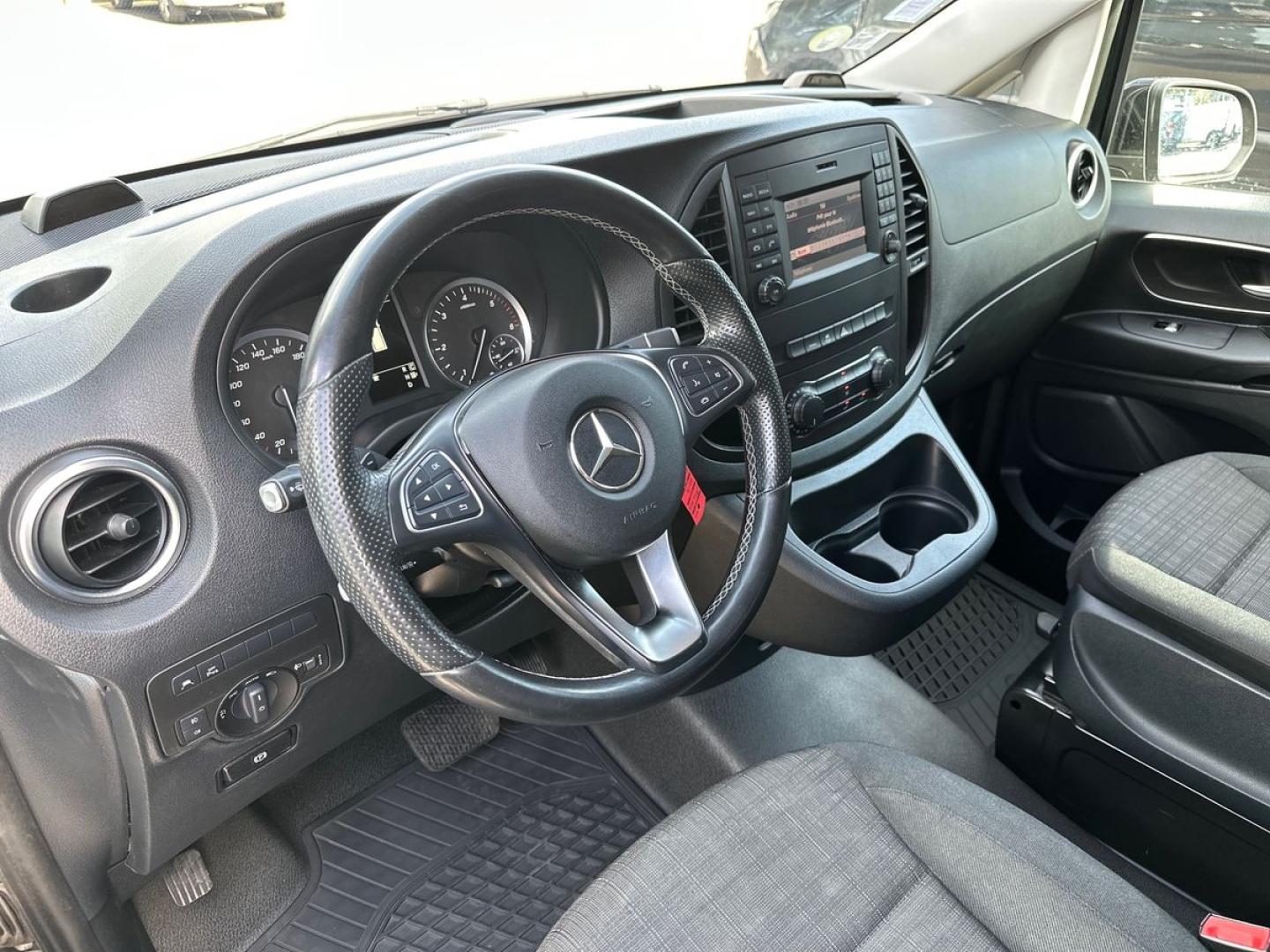 Image MERCEDES-BENZ Vito Fg 114 CDI Mixto Long Pro E6 Propulsion BVA 7G-TRONIC