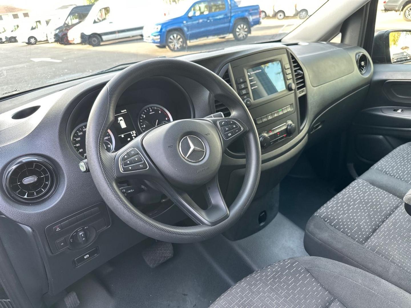 Image MERCEDES-BENZ Vito Tourer 116 CDI Long Pro 9G-Tronic