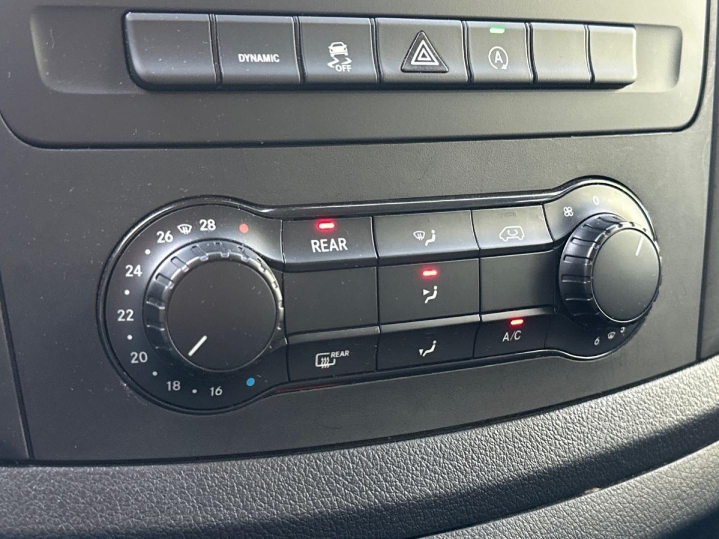 Image MERCEDES-BENZ Vito Tourer 116 CDI Long Pro 9G-Tronic