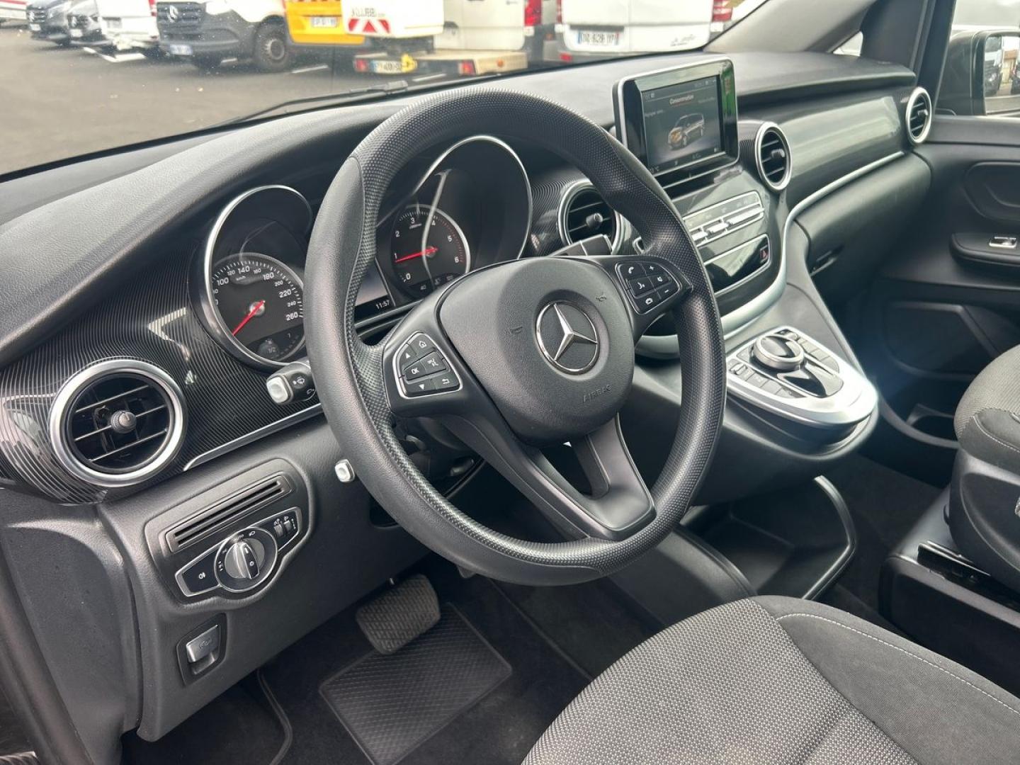 Image MERCEDES-BENZ Classe V 220 d Long Business 7G-Tronic Plus