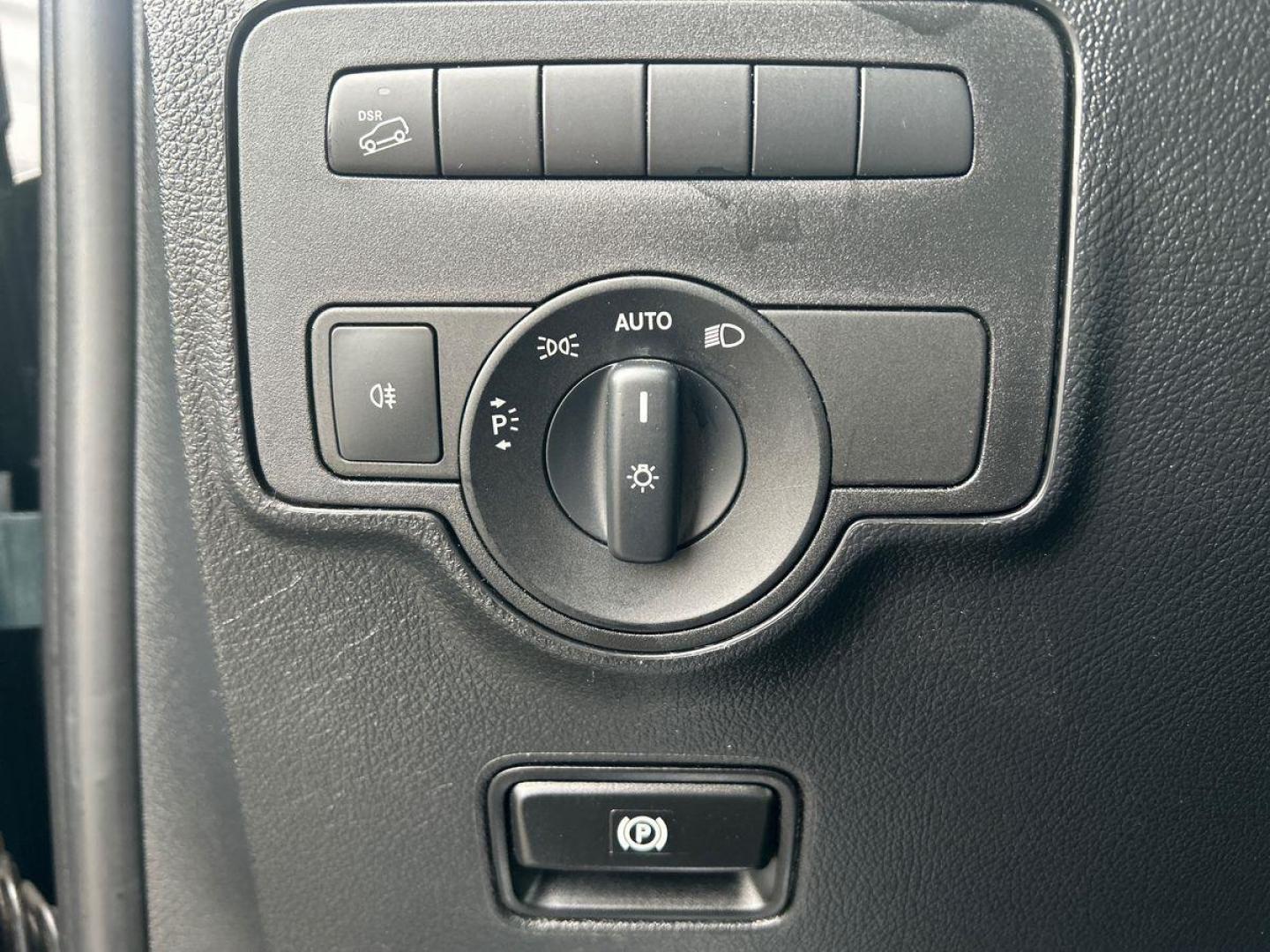 Image MERCEDES-BENZ Vito Fg 116 CDI Compact Pro 4x4 9G-Tronic
