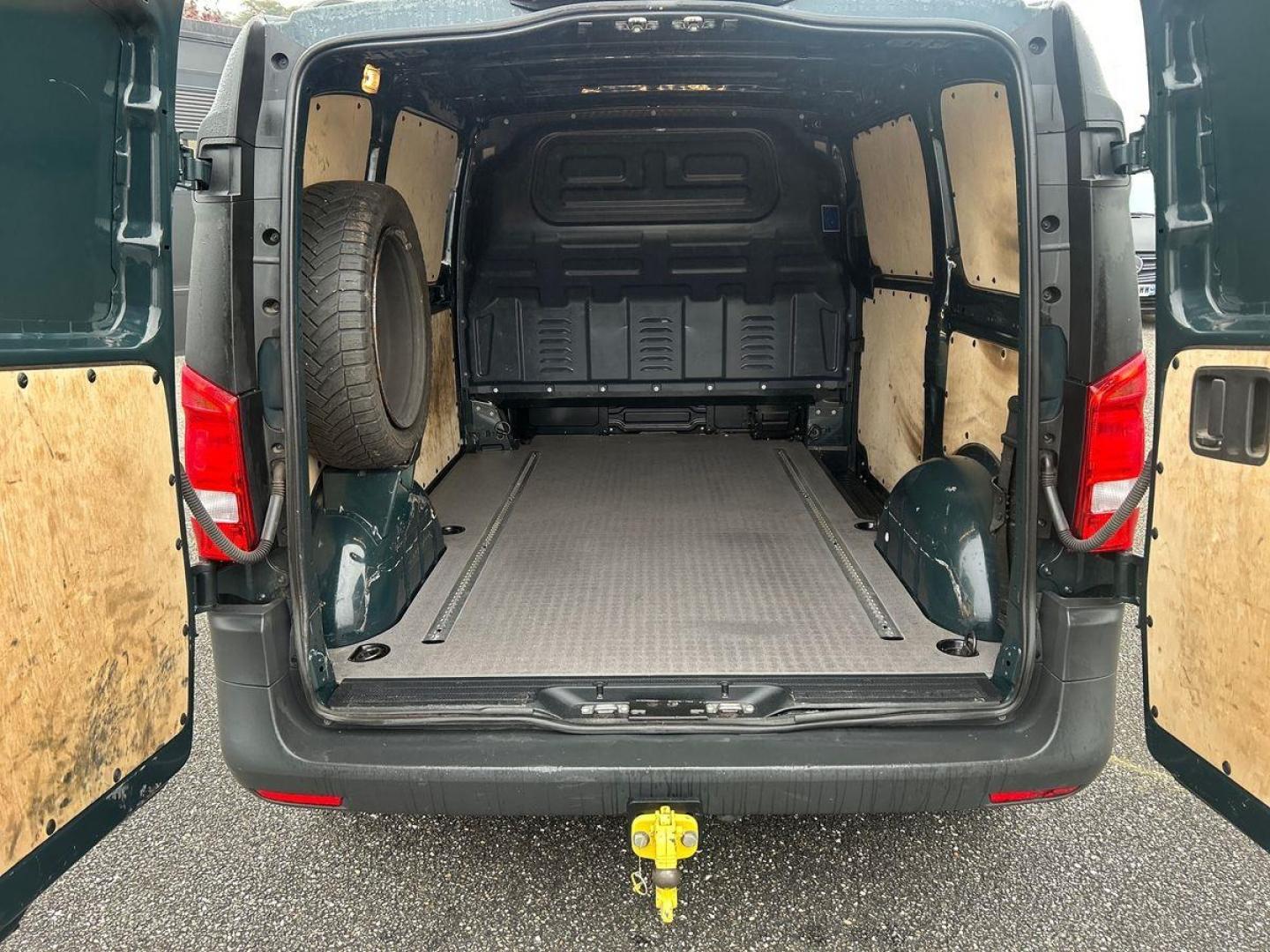 Image MERCEDES-BENZ Vito Fg 116 CDI Compact Pro 4x4 9G-Tronic