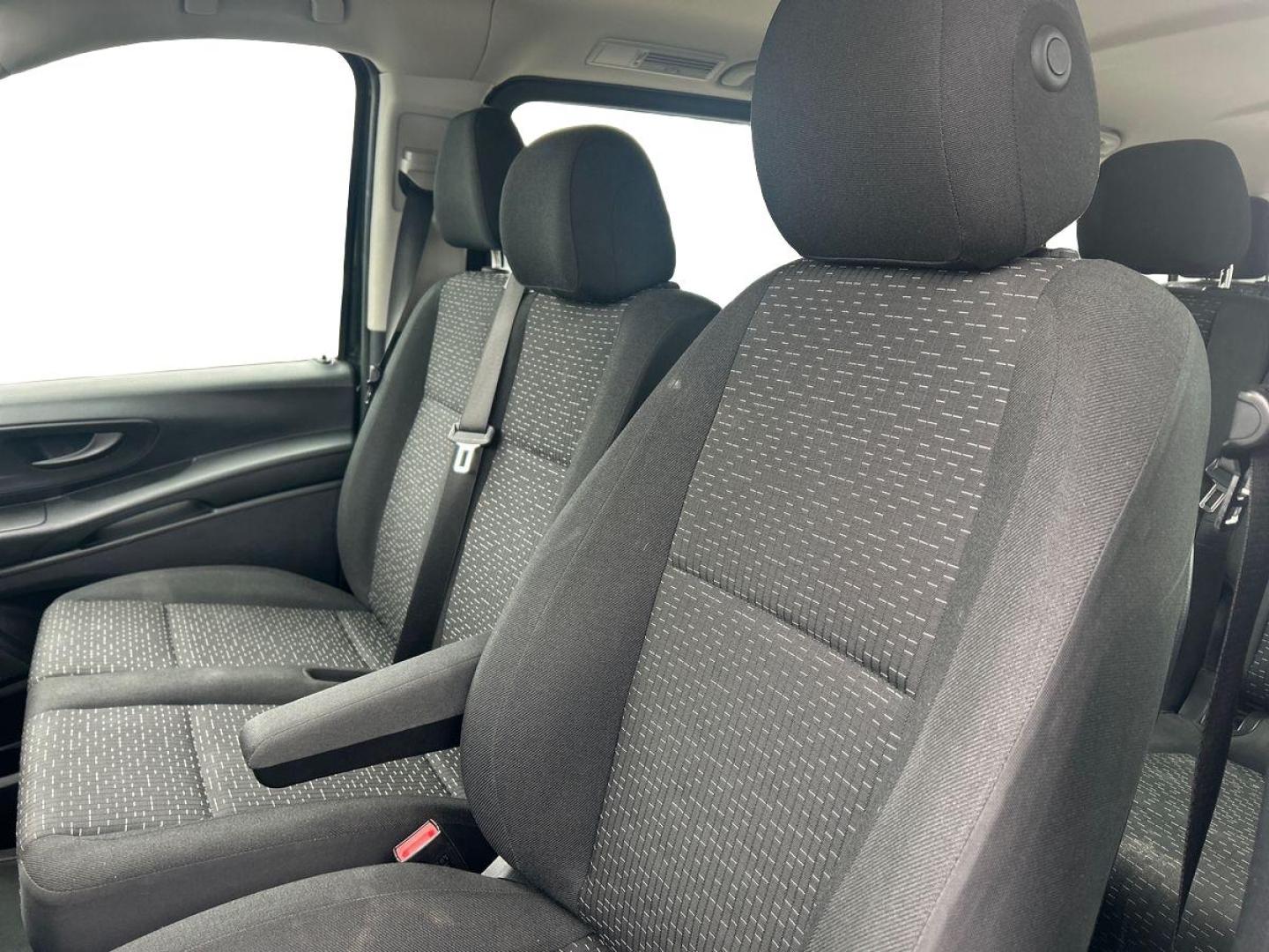 Image MERCEDES-BENZ Vito Tourer 116 CDI Long Pro 9G-Tronic