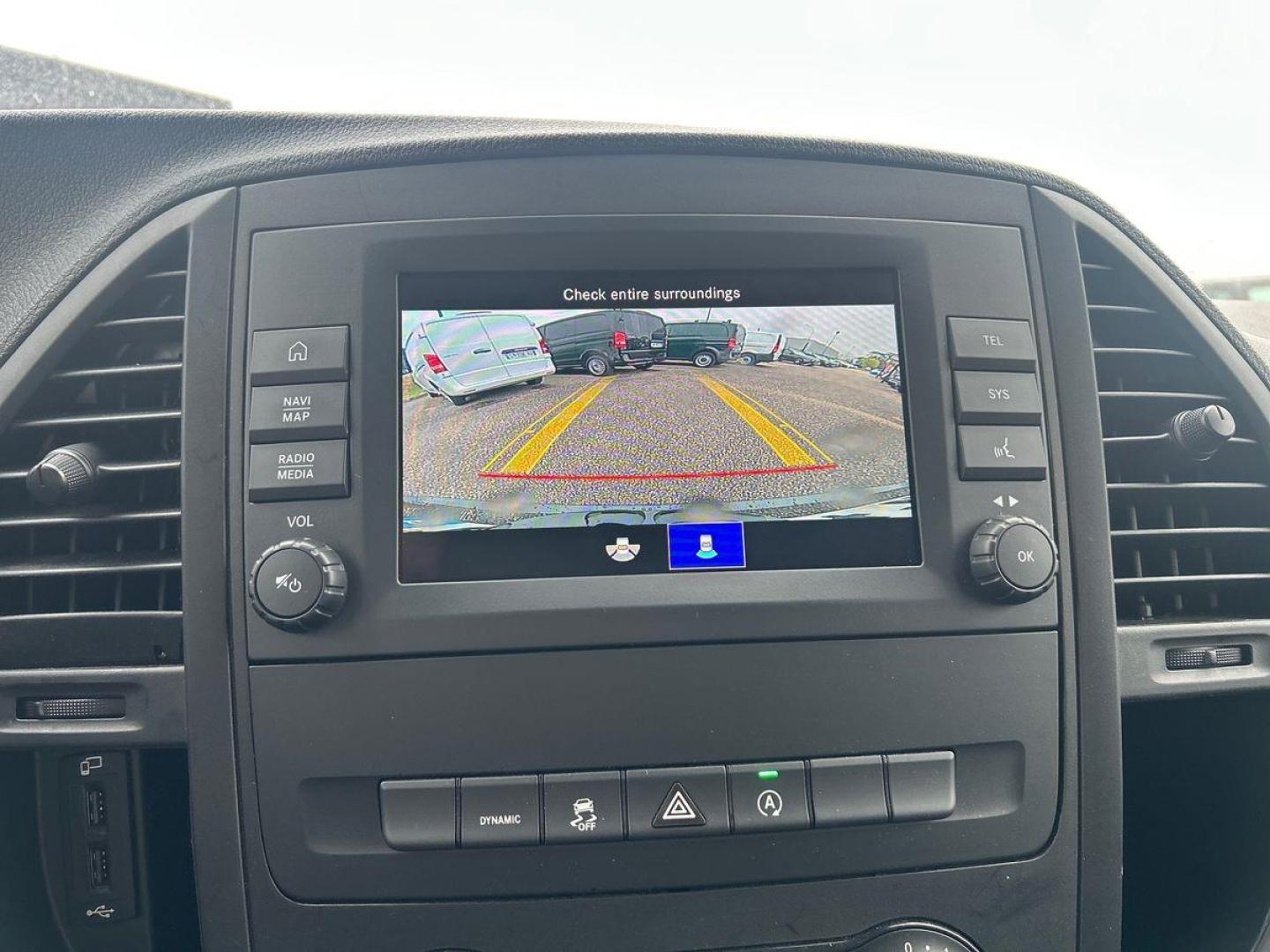 Image MERCEDES-BENZ Vito Tourer 116 CDI Long Pro 9G-Tronic