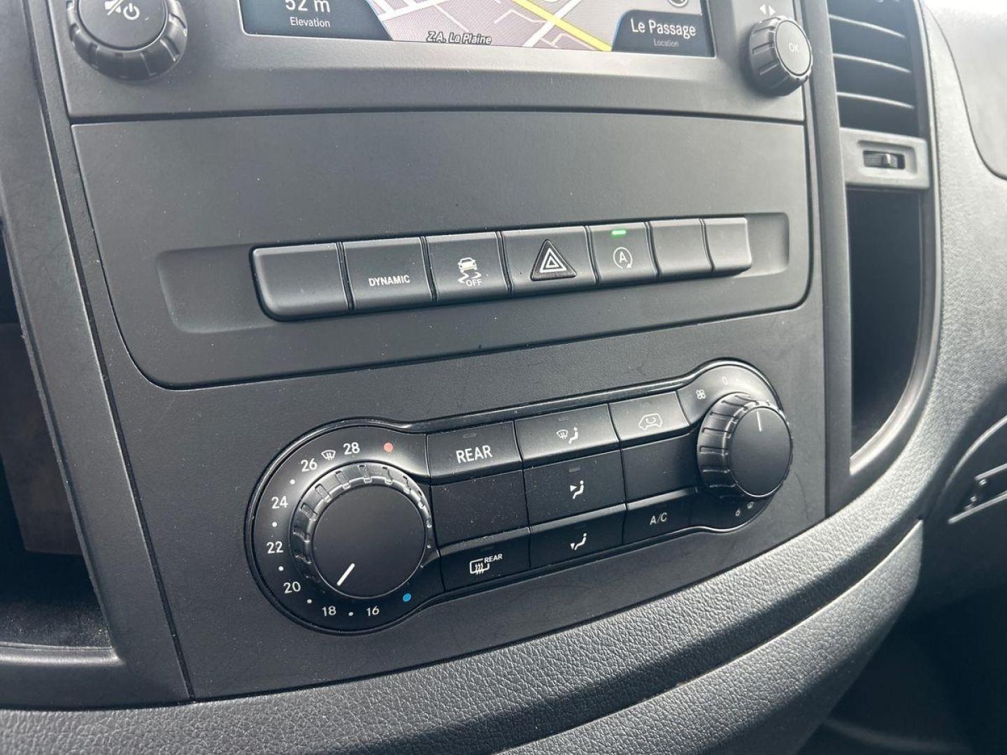 Image MERCEDES-BENZ Vito Tourer 116 CDI Long Pro 9G-Tronic