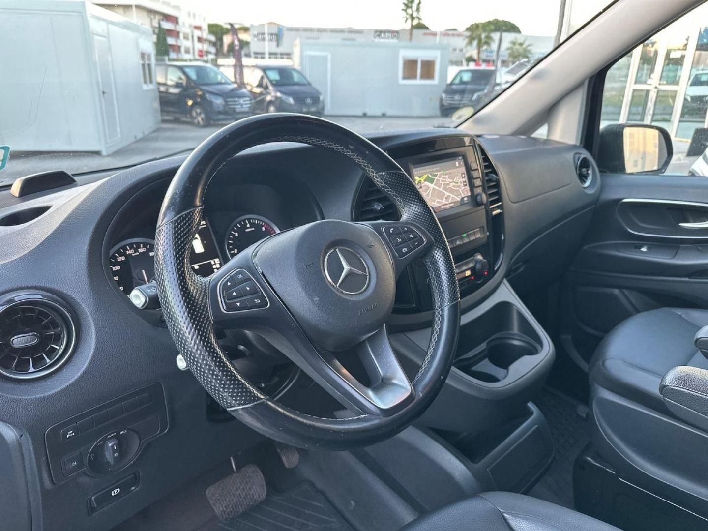 Image MERCEDES-BENZ Vito Fg 119 CDI Compact Select Propulsion 9G-Tronic