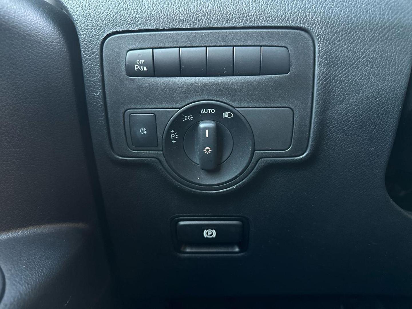 Image MERCEDES-BENZ Vito Fg 119 CDI Compact Select Propulsion 9G-Tronic